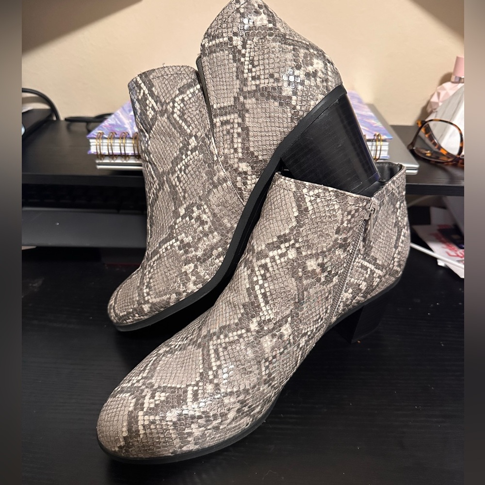 CloudWalkers by Avenue Booties